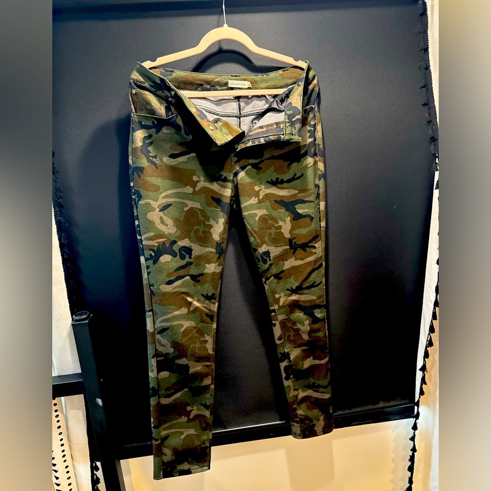 Avec Les Filles by Anthropologie Comfy Camo Skinny Pants
